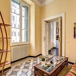 Cavour Colloseum Apartment Rom