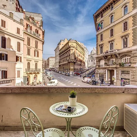 Cavour Colloseum 公寓 *